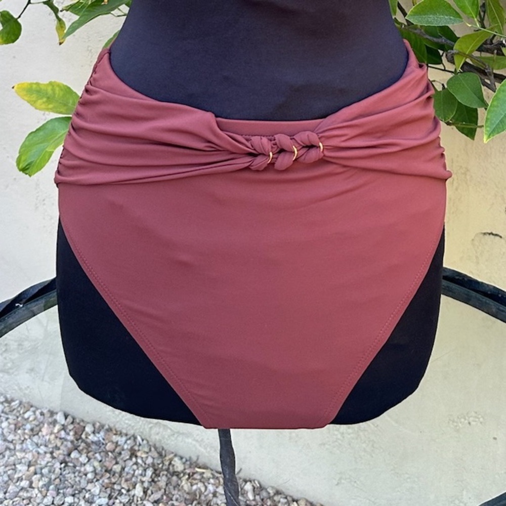 NWT Bleu Rod Beattie "Ring Master" hipster bikini bottom - size 6